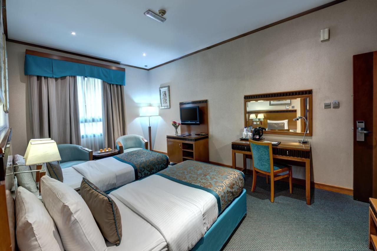 Golden Tulip Hotel Al Barsha Dubai Exterior foto