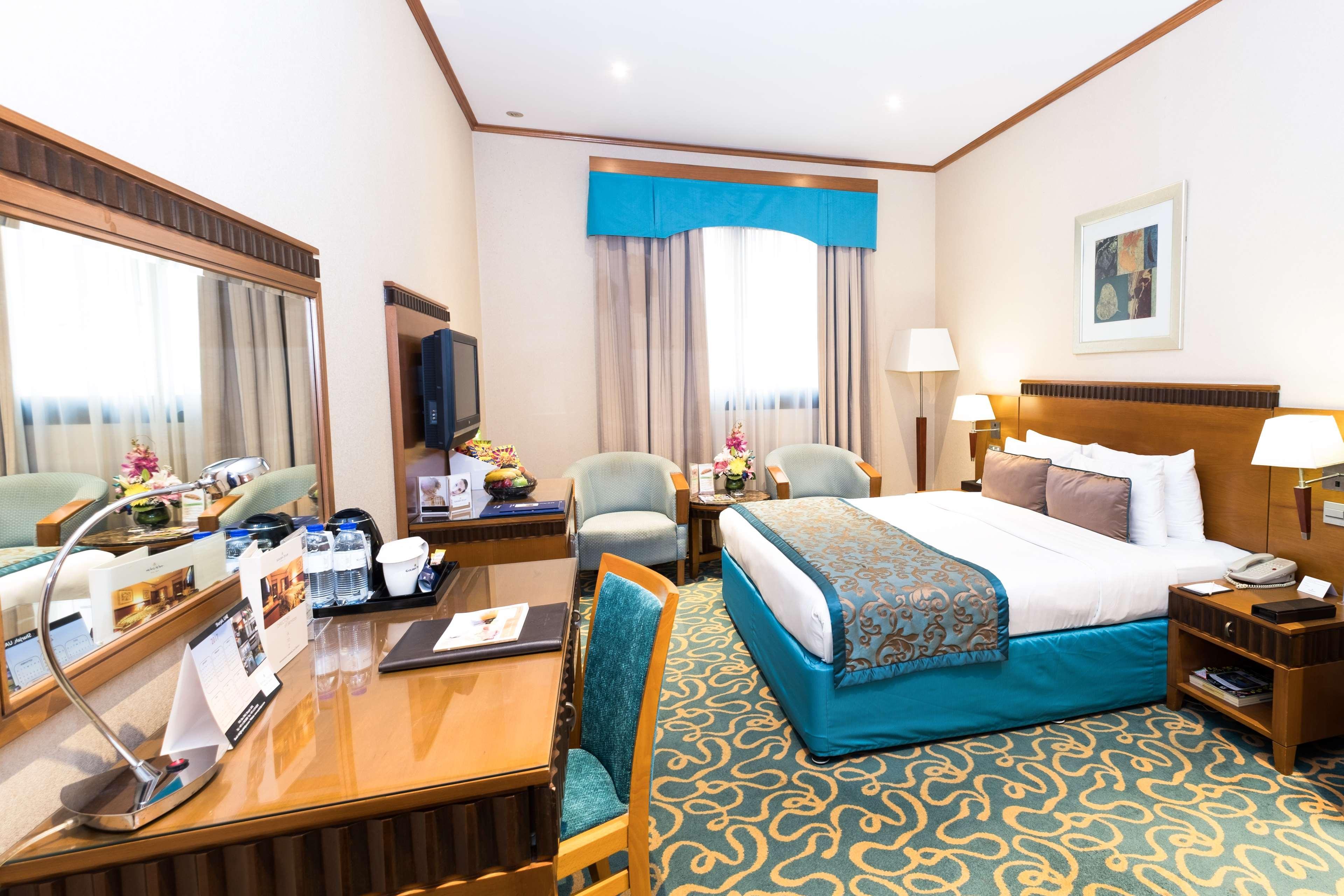 Golden Tulip Hotel Al Barsha Dubai Exterior foto
